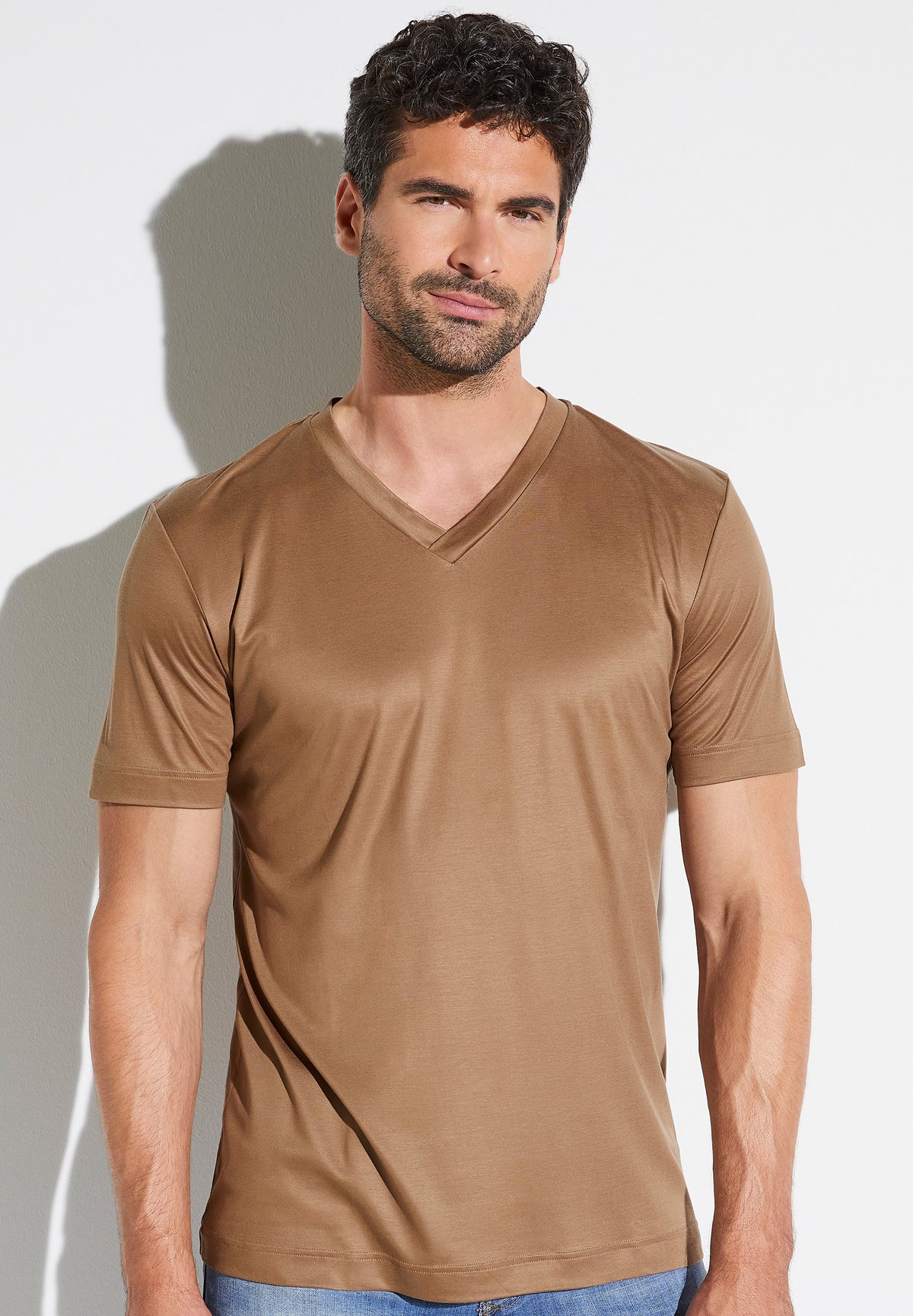 Sustainable Luxury | T-Shirt Short Sleeve V-Neck - elmwood